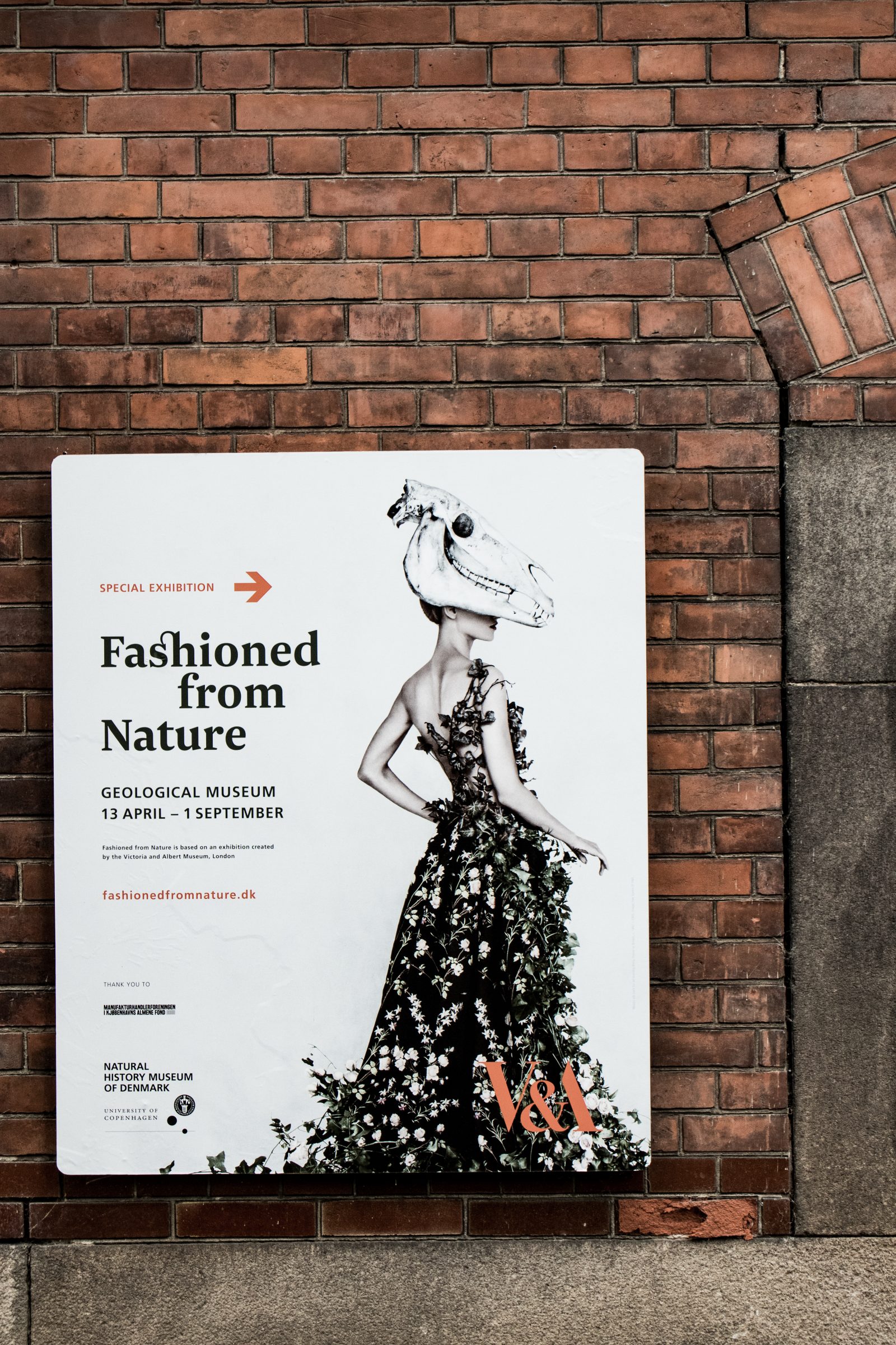 kylling opadgående klatre Fashioned from Nature - Tankevækkende udstilling om forholdet mellem mode  og natur - GIVING.DK
